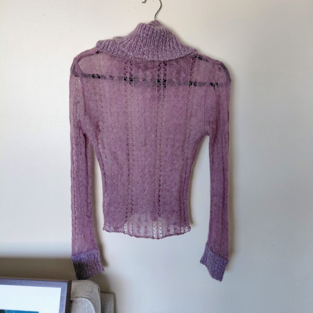 🔴 2 for $20 - 3 for $25 - Crochet Spring Lilac turtle neck top